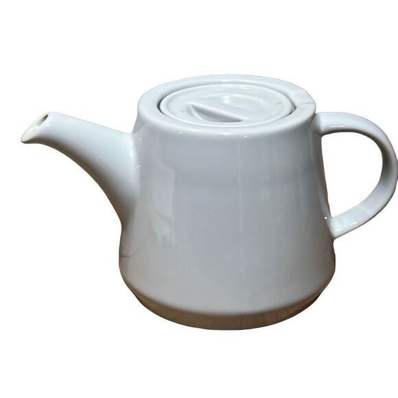 Solid White London Pottery Ceramic Cottage Core Farm House Tea Pot w/Lid 650ml - Picture 1 of 13